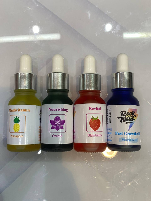 روغن تقویت کننده ناخن رایحه ای راک نیل Rock Nail