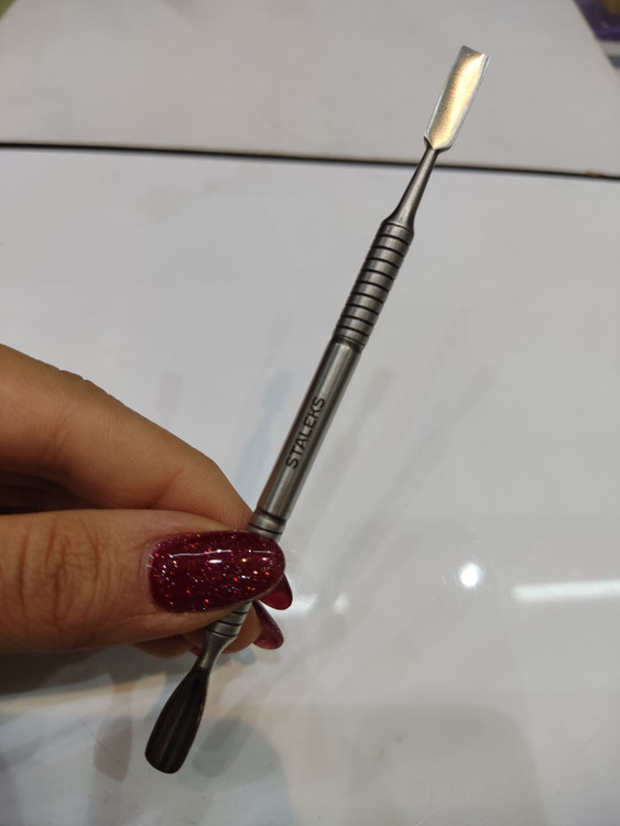 عقب زن استالکس