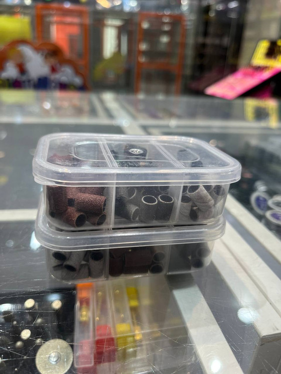 پک سرسوهان کاغذی سمباده ای مانیکور 120/180/220 بسته 76 عددی به همراه یک پایه سرسوهان فلزی