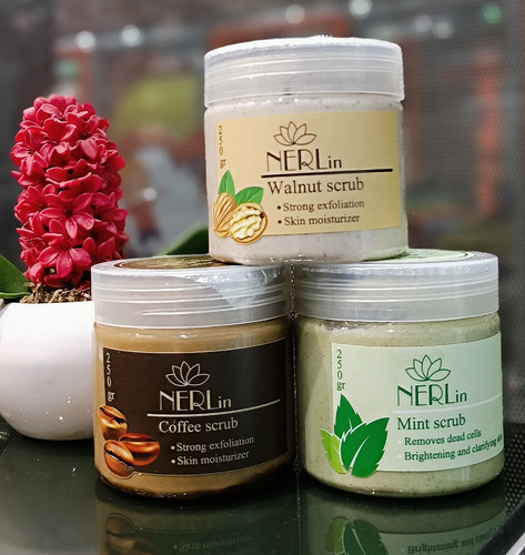 اسکراب لایه بردار بدن رایحه ای 250 گرمی نرلین Nerlin