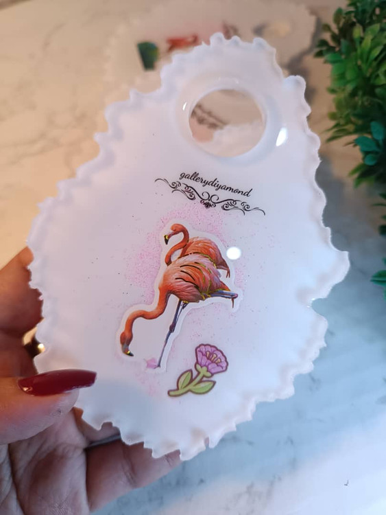 پالت رزینی (سینی) ترکیب رنگ بزرگ زمینه سفید فانتزی طراحی ناخن