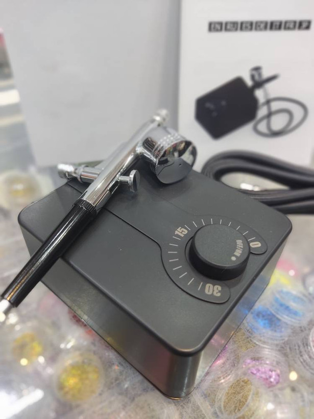 مینی ایربراش برقی سه سرعته مشکی مدل K500 حرفه ای